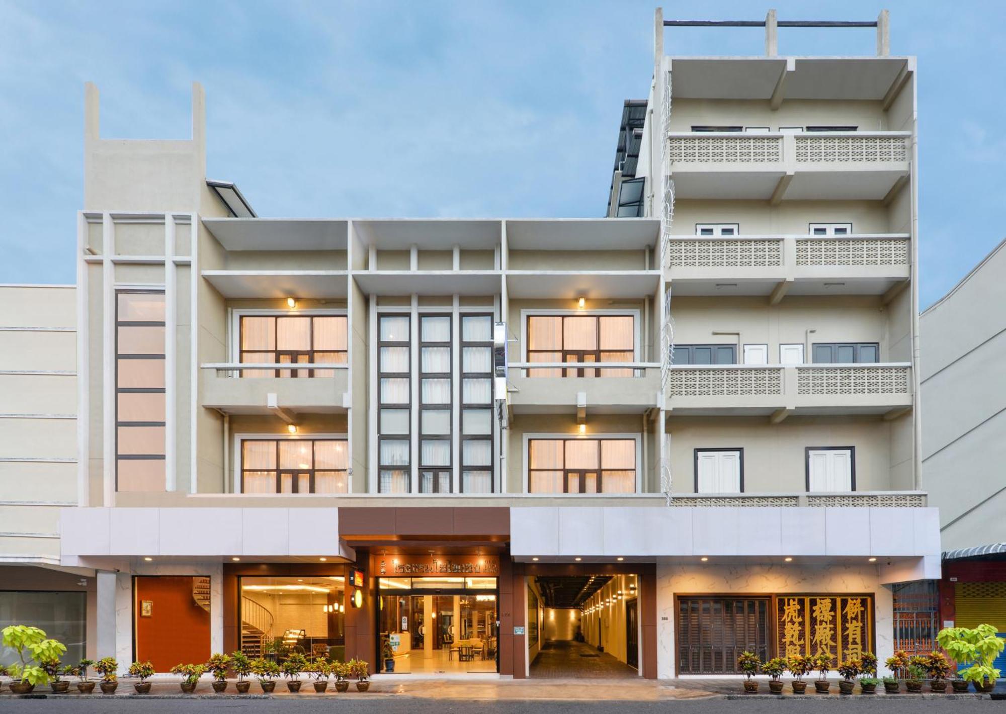 Oldthaiheng Hotel Bangkok Exterior photo